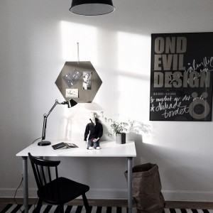 10986060_1375990572707650_240984354_n